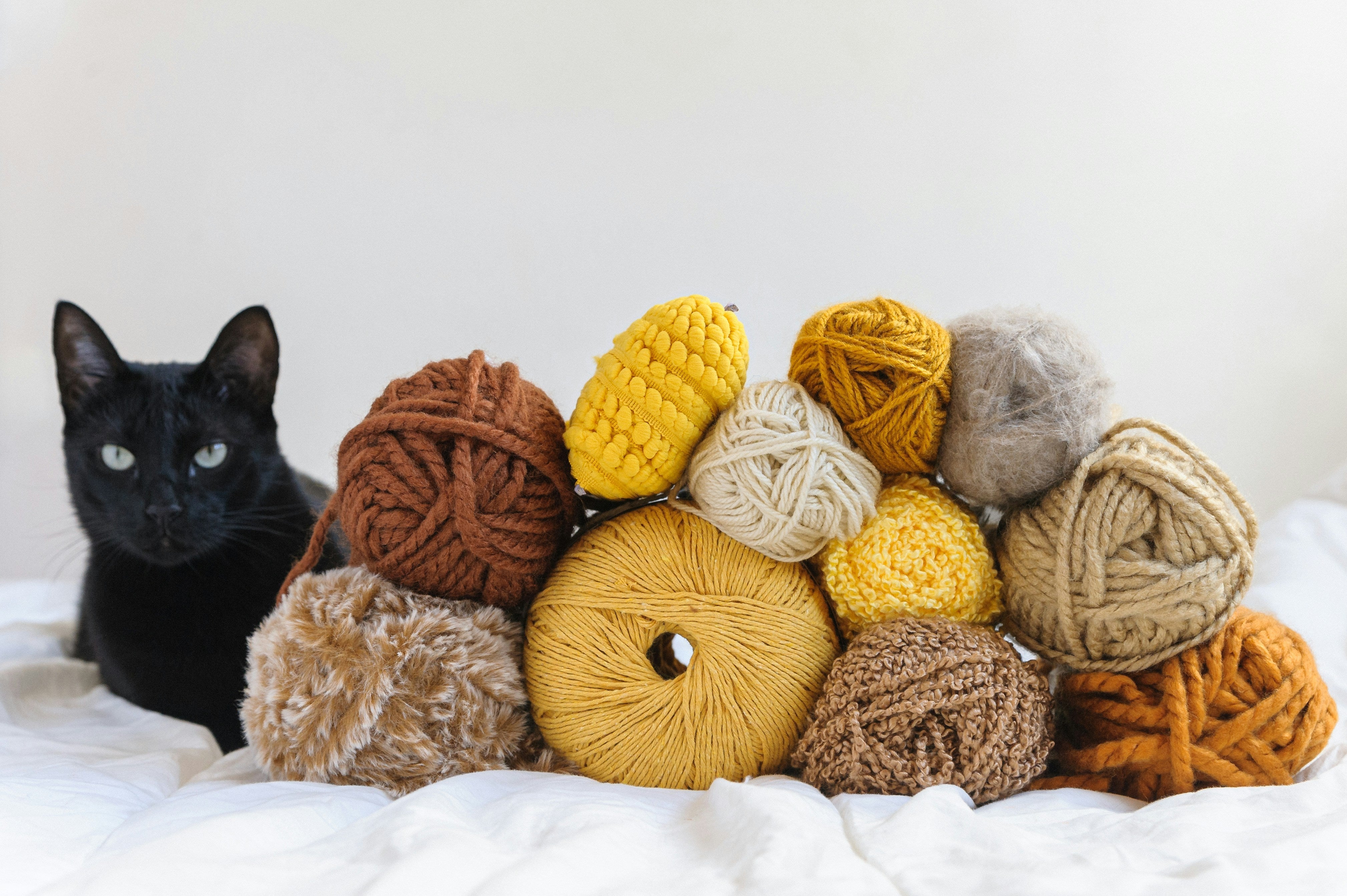 How to Combine Different Types of Yarn for Knitting Success