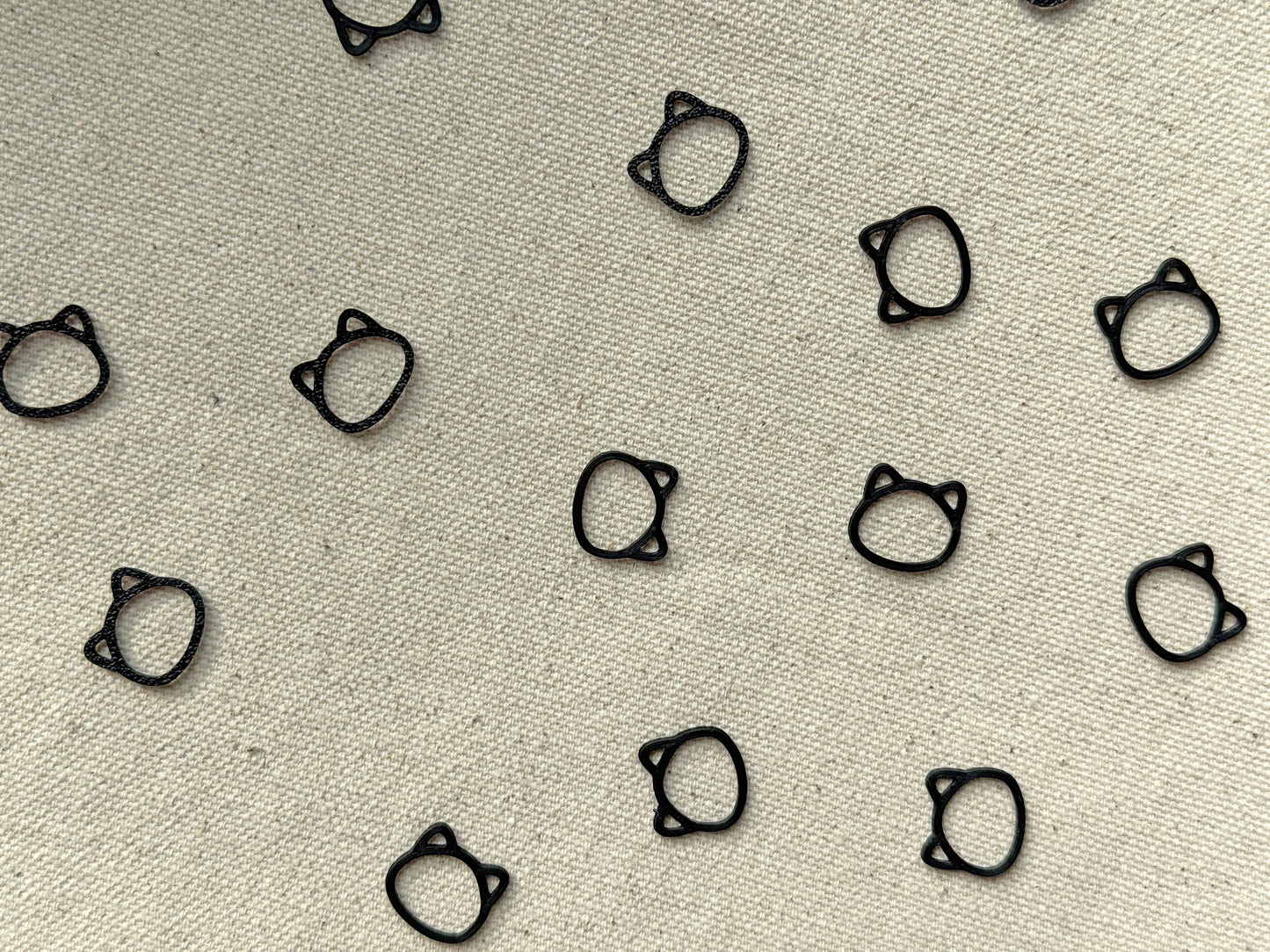 Cat Stitch Markers – 20 pcs with Box Black