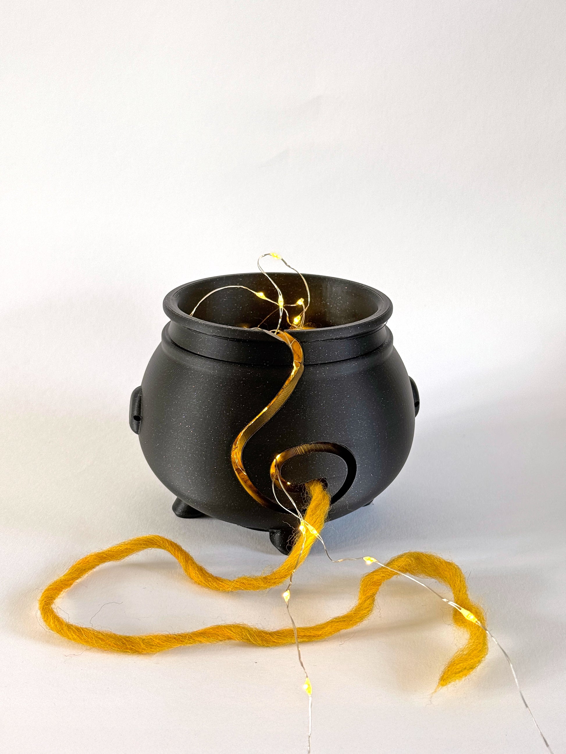 Cauldron Yarn Bowl – Halloween Crochet and Knitting Accessory | Unique Yarn Organizer and Crochet Basket | Gift for Knitters & Crocheters