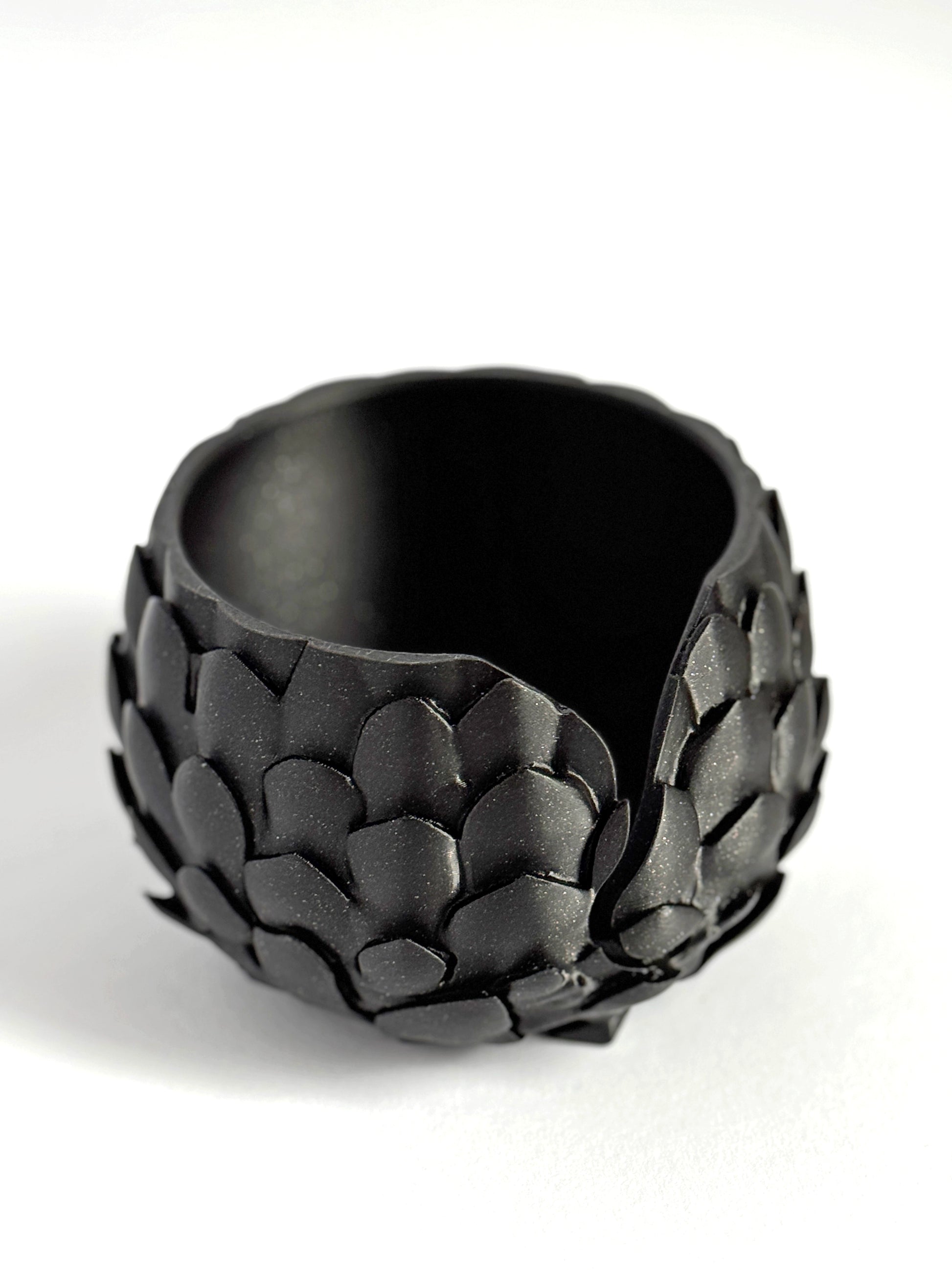 Dragon Scale Yarn Bowl ColorPopCrafts black
