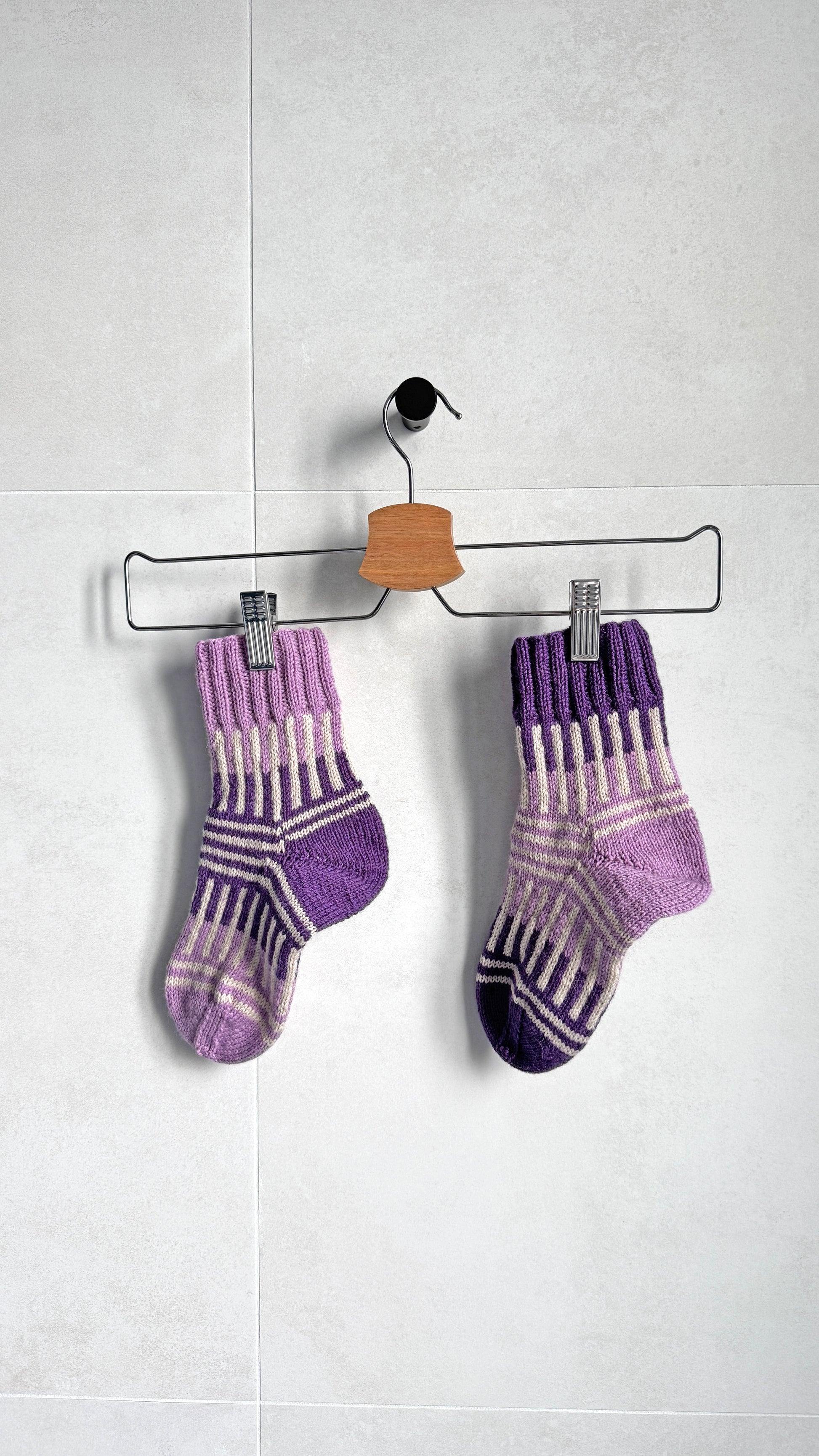 Enschede Socks. Printed Knitting Pattern (A5 Booklet)