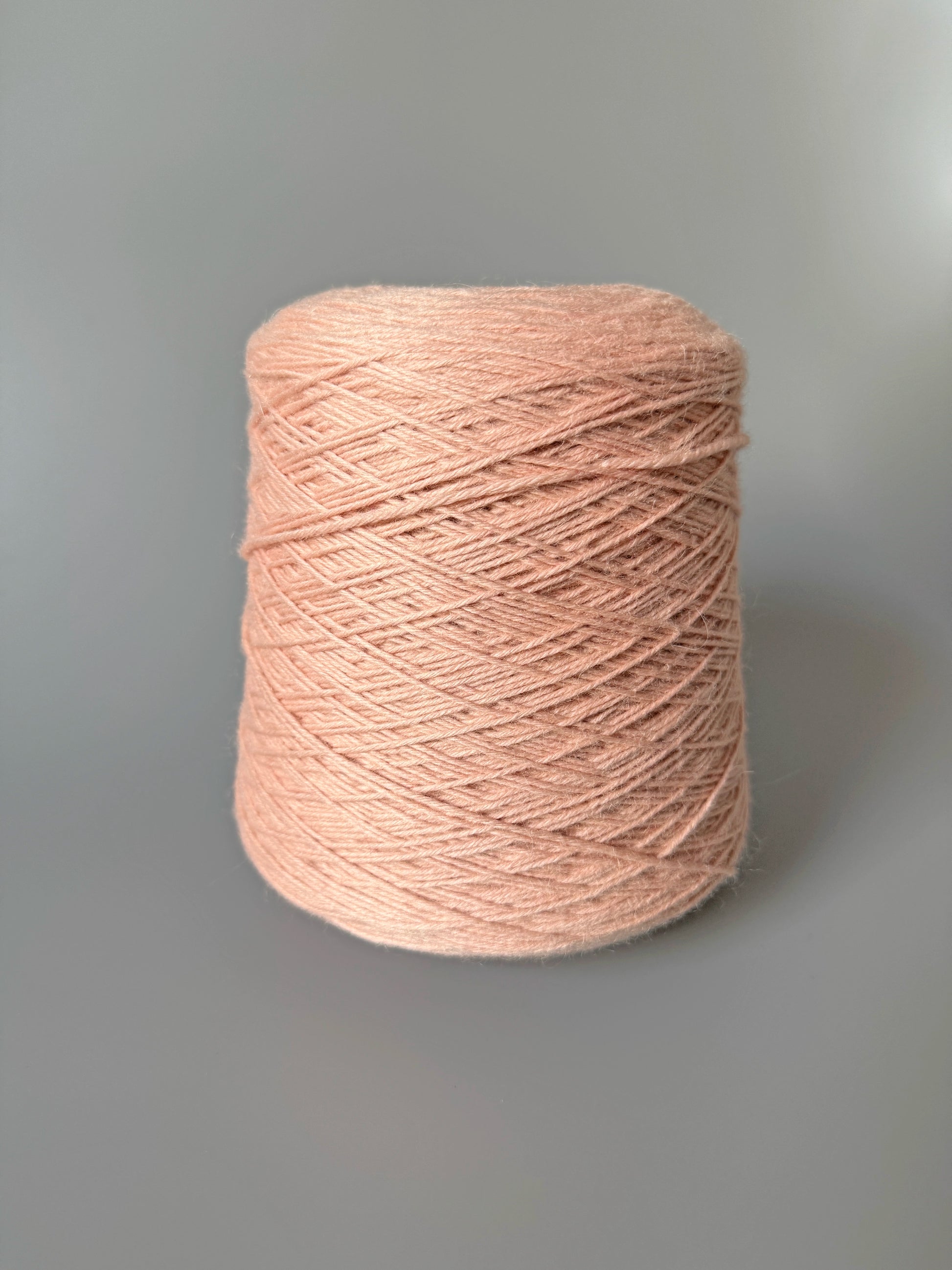 Queenotto Wool & Cashmere Yarn | Soft Coral